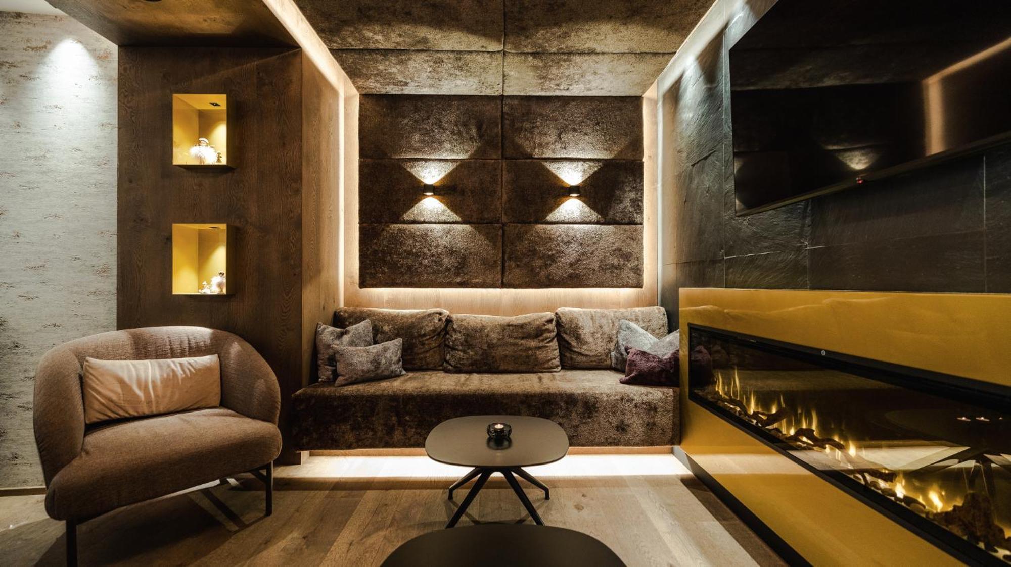 Hotel Alpina 4*